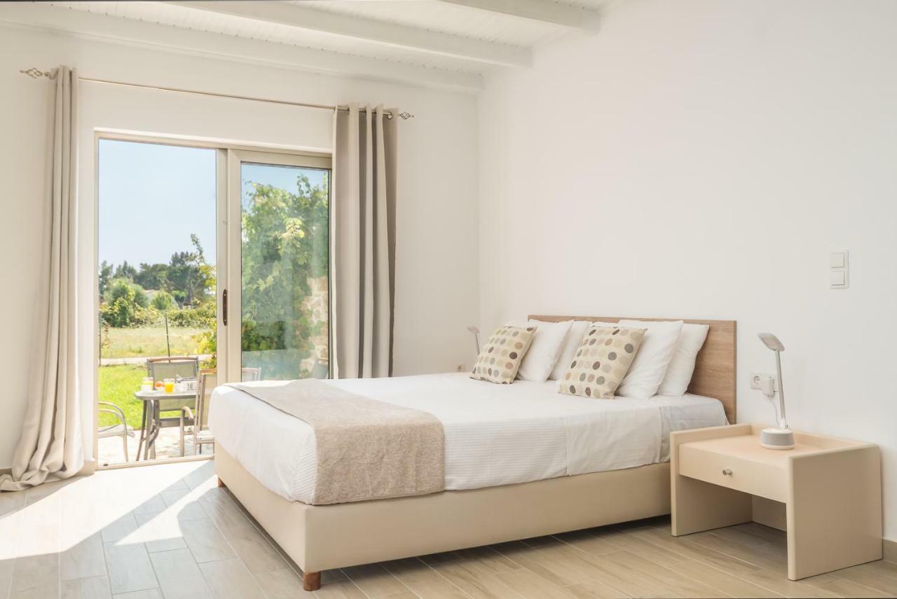 Issos Beach Villa Линя Экстерьер фото